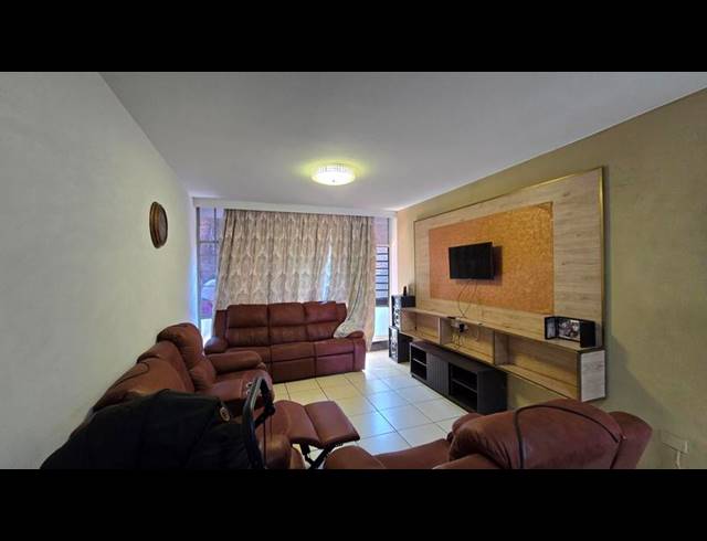 2 BEDROOM APARTMENT FOR SALE IN LYNDHURST